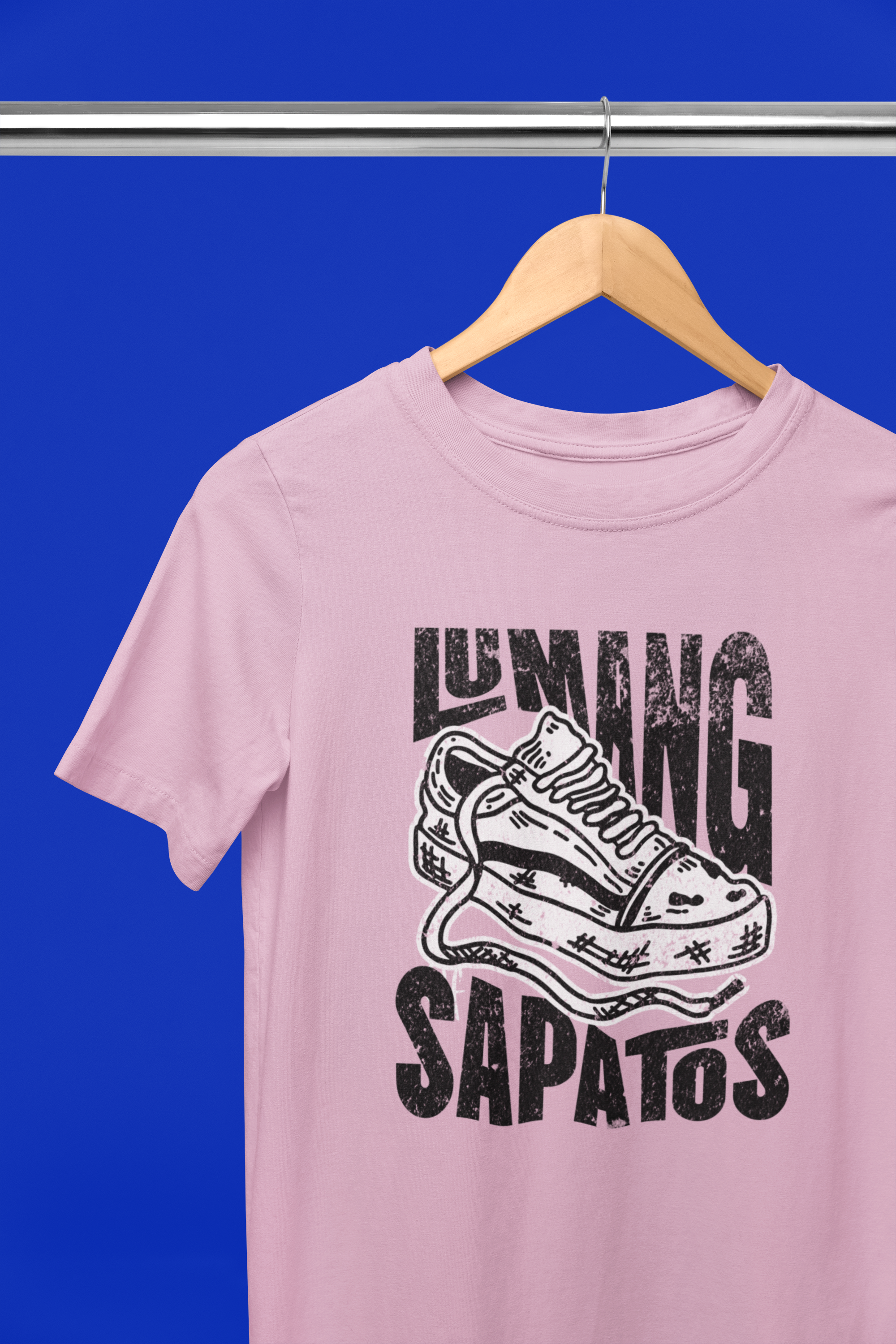 Lumang Sapatos - Unisex Softstyle T-shirt