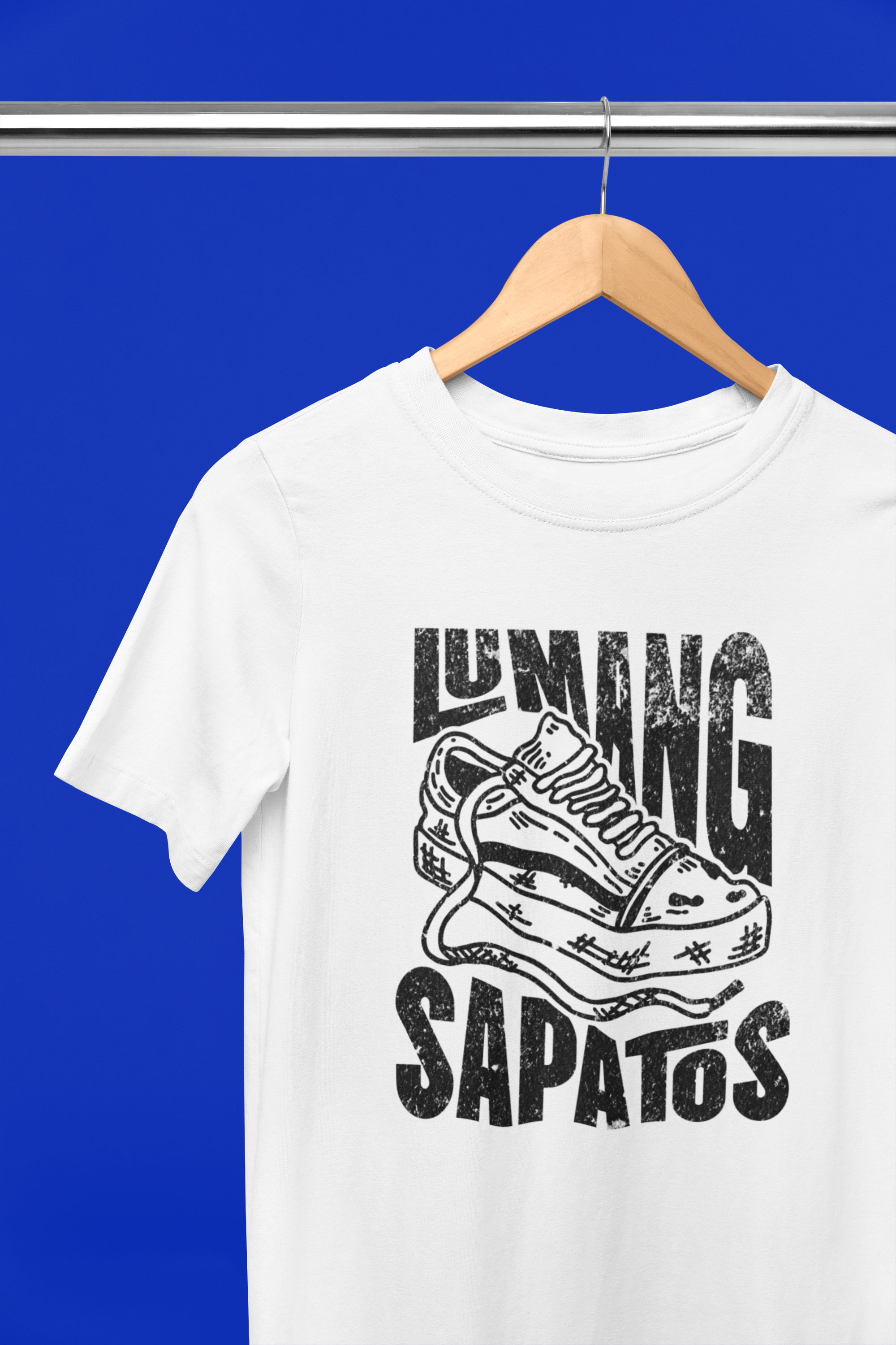 Lumang Sapatos - Unisex Softstyle T-shirt