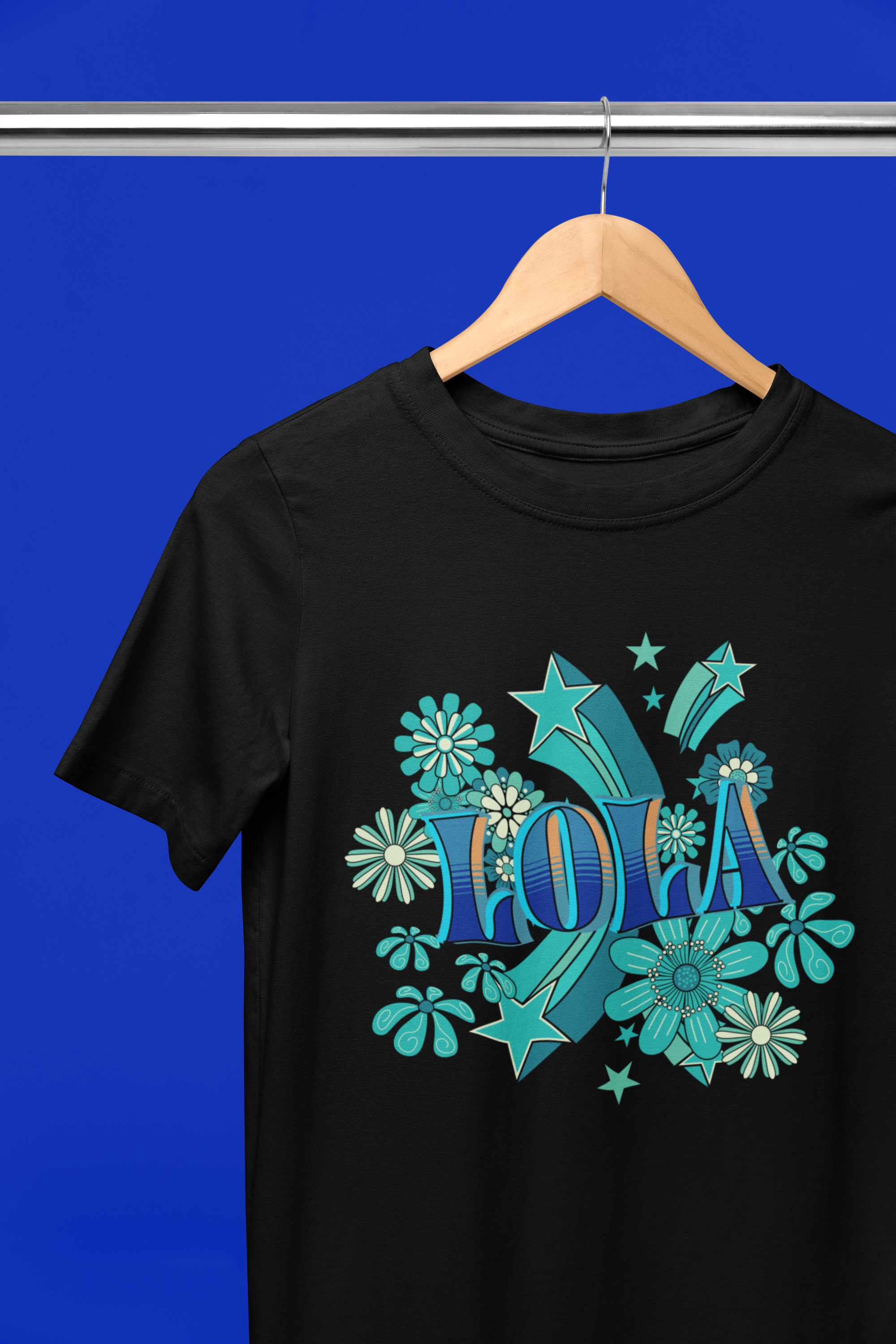 Lola - Unisex Softstyle T-shirt